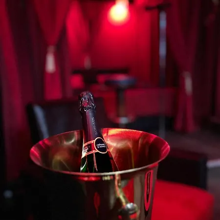 Cabaret Prive Luxe & Bar Secret Apart Otel