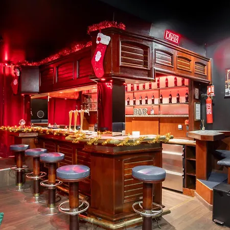 Cabaret Privé Luxe&bar Secret Apartahotel 3*