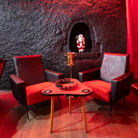 Cabaret Prive Luxe & Bar Secret Apart Otel